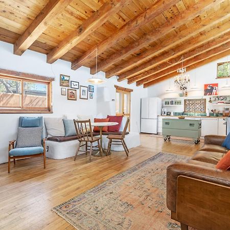 Heart Of Santa Fe - Adorable Hideaway - King And Queen - Walk To Everything - Fireplace - Ac Екстер'єр фото